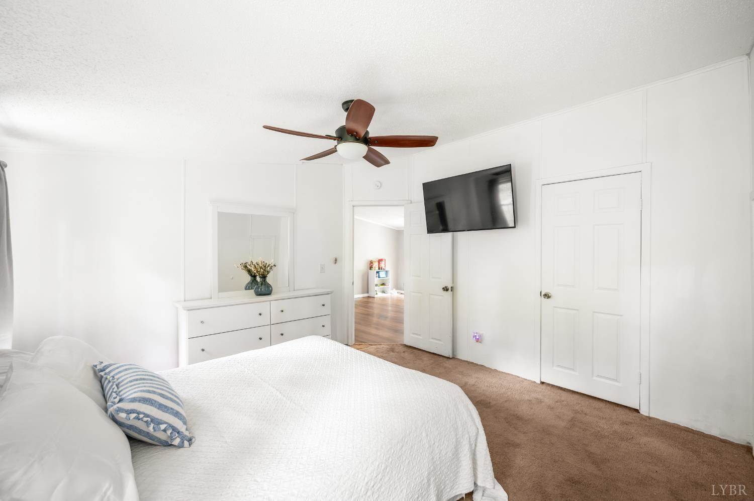 1097 Winn Drive, Moneta, VA 24121