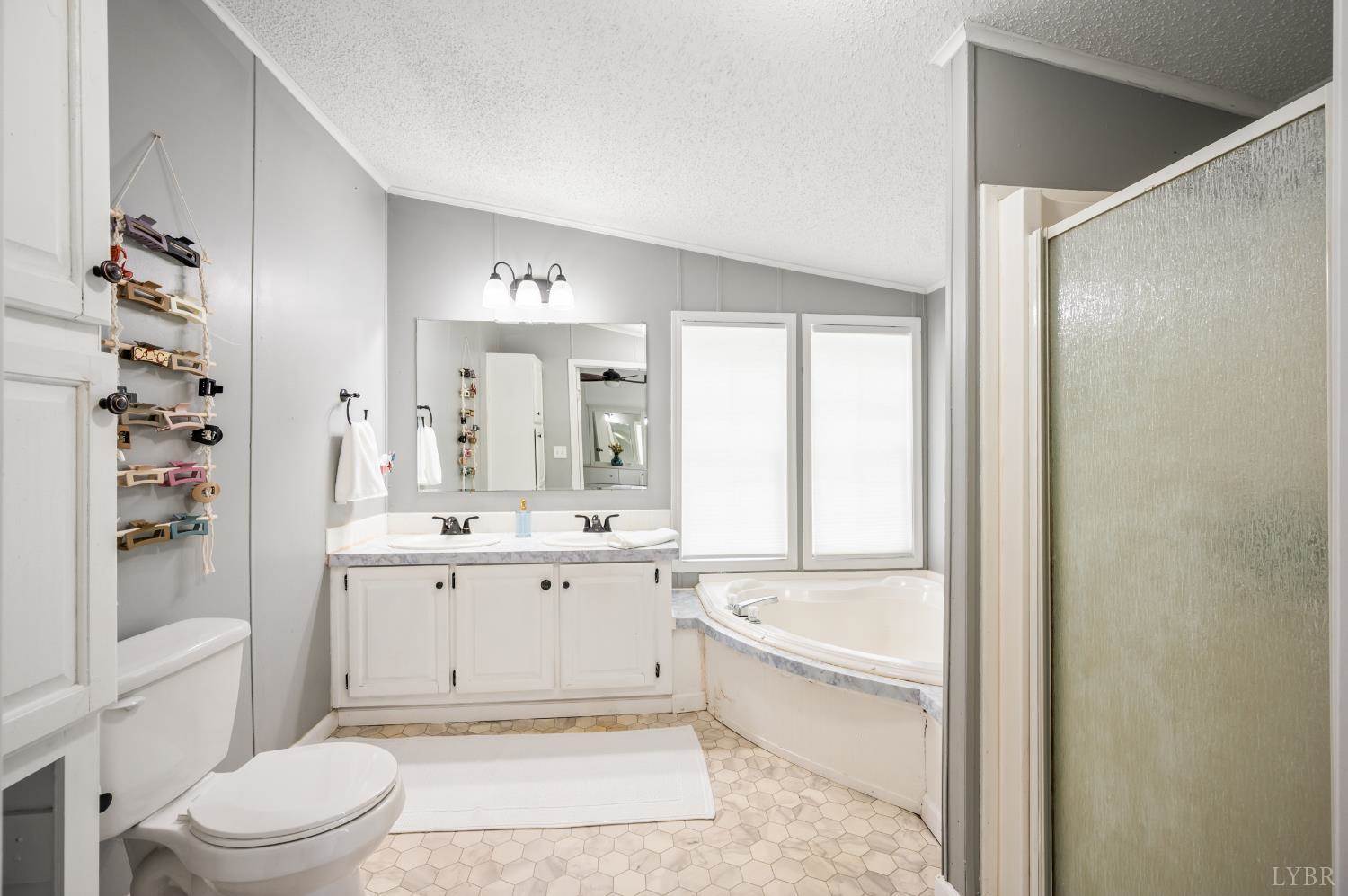 1097 Winn Drive, Moneta, VA 24121