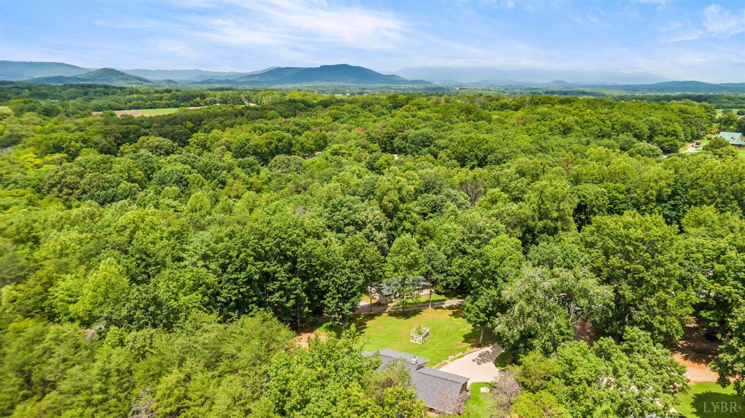 1097 Winn Drive, Moneta, VA 24121