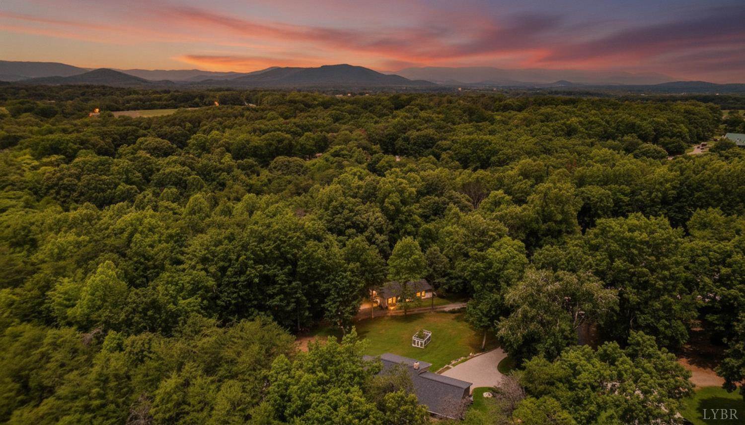 1097 Winn Drive, Moneta, VA 24121