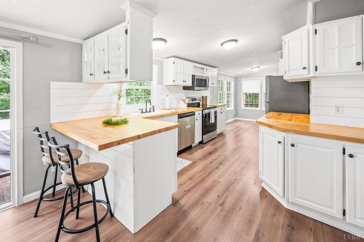 1097 Winn Drive, Moneta, VA 24121