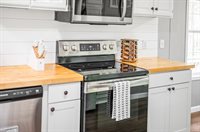 1097 Winn Drive, Moneta, VA 24121