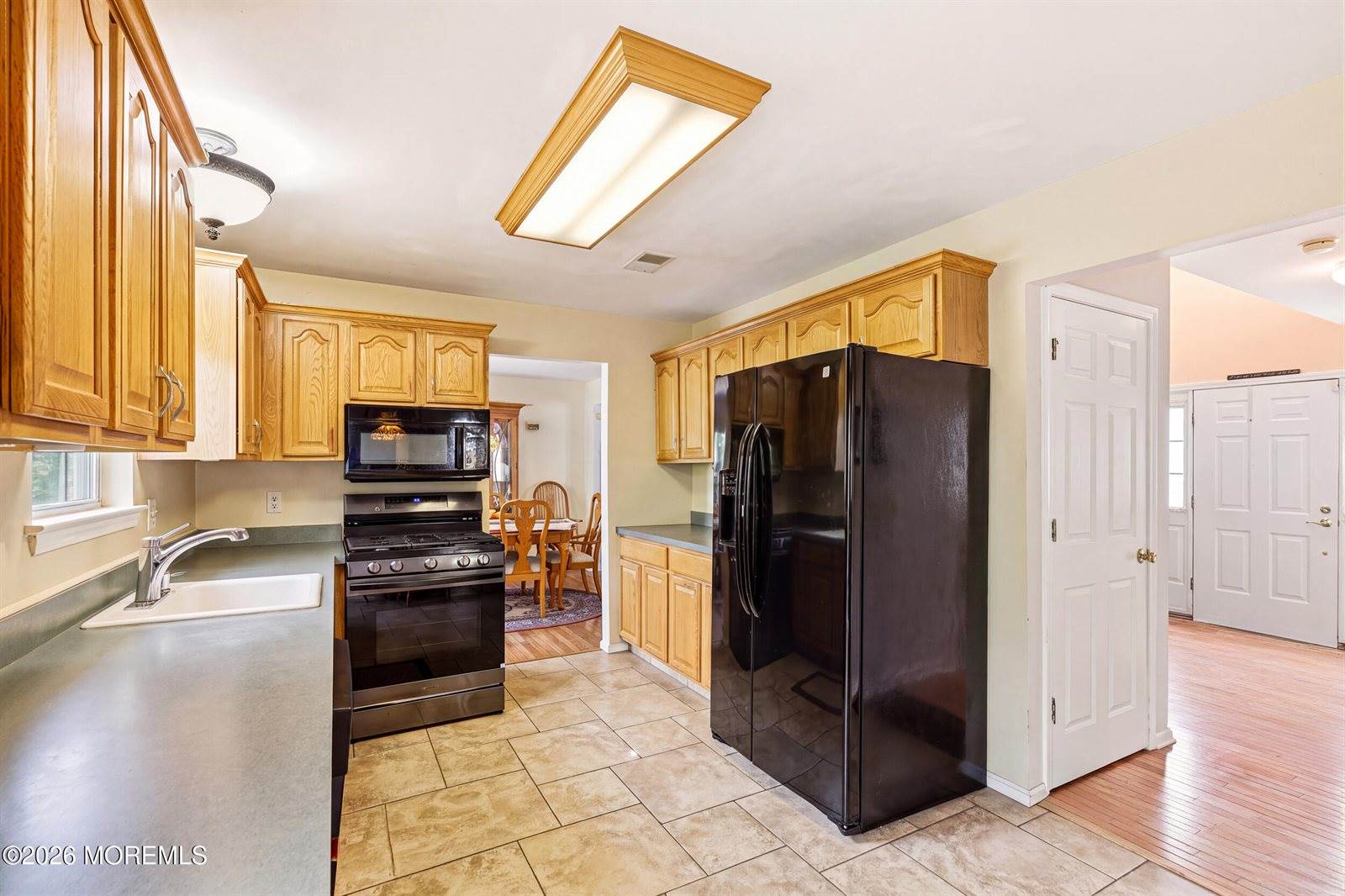 7 Dove Mill Cres, Jackson, NJ 08527