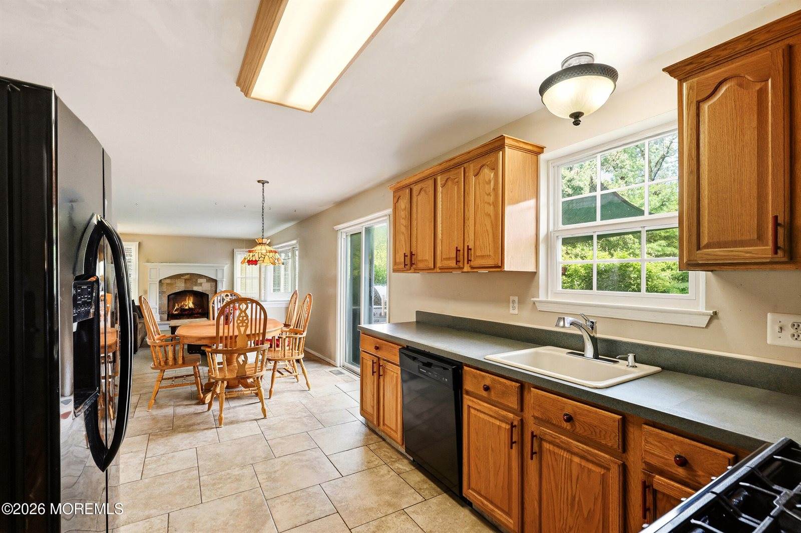 7 Dove Mill Cres, Jackson, NJ 08527