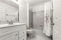 7 Dove Mill Cres, Jackson, NJ 08527