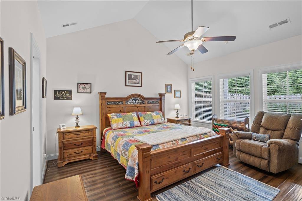 1240 United Court, Winston-Salem, NC 27103