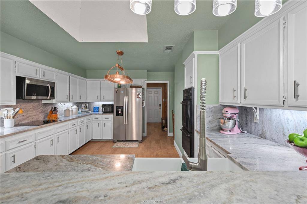 2735 Sandy Circle, College Station, TX 77845