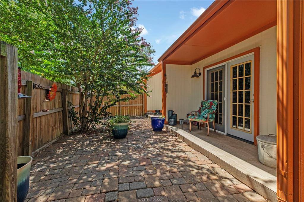 2735 Sandy Circle, College Station, TX 77845