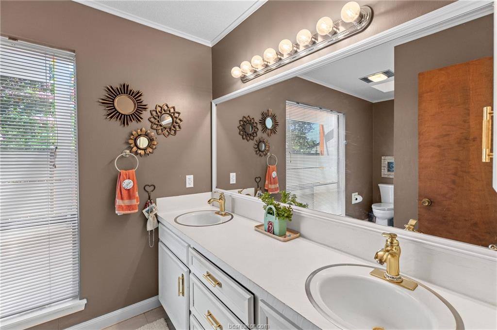 2735 Sandy Circle, College Station, TX 77845