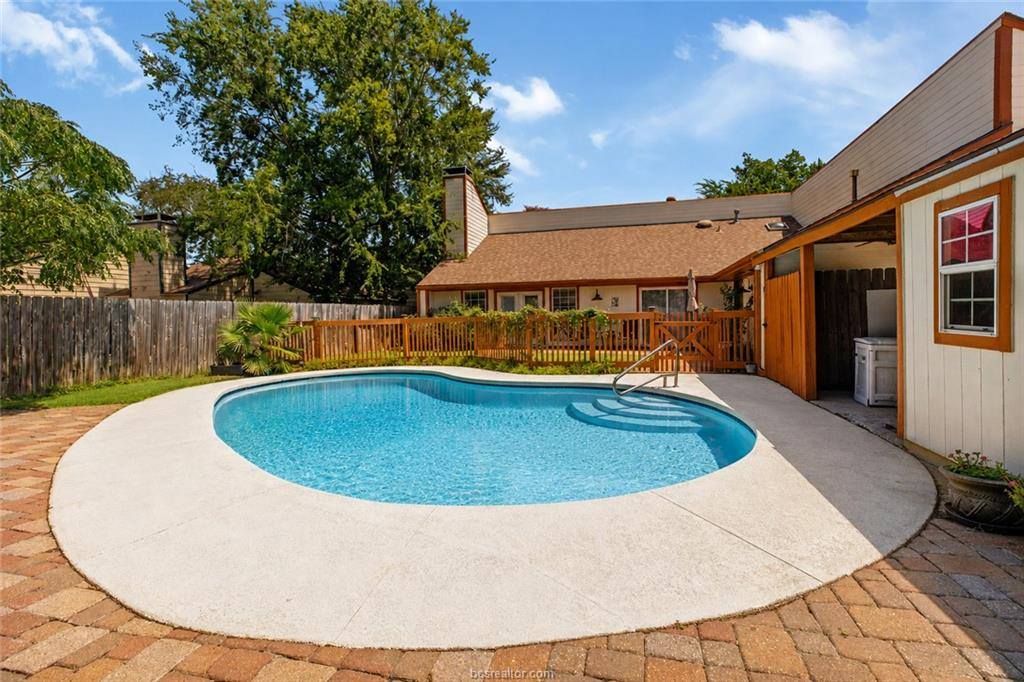 2735 Sandy Circle, College Station, TX 77845
