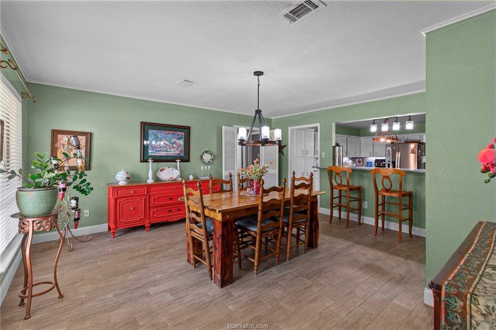 2735 Sandy Circle, College Station, TX 77845