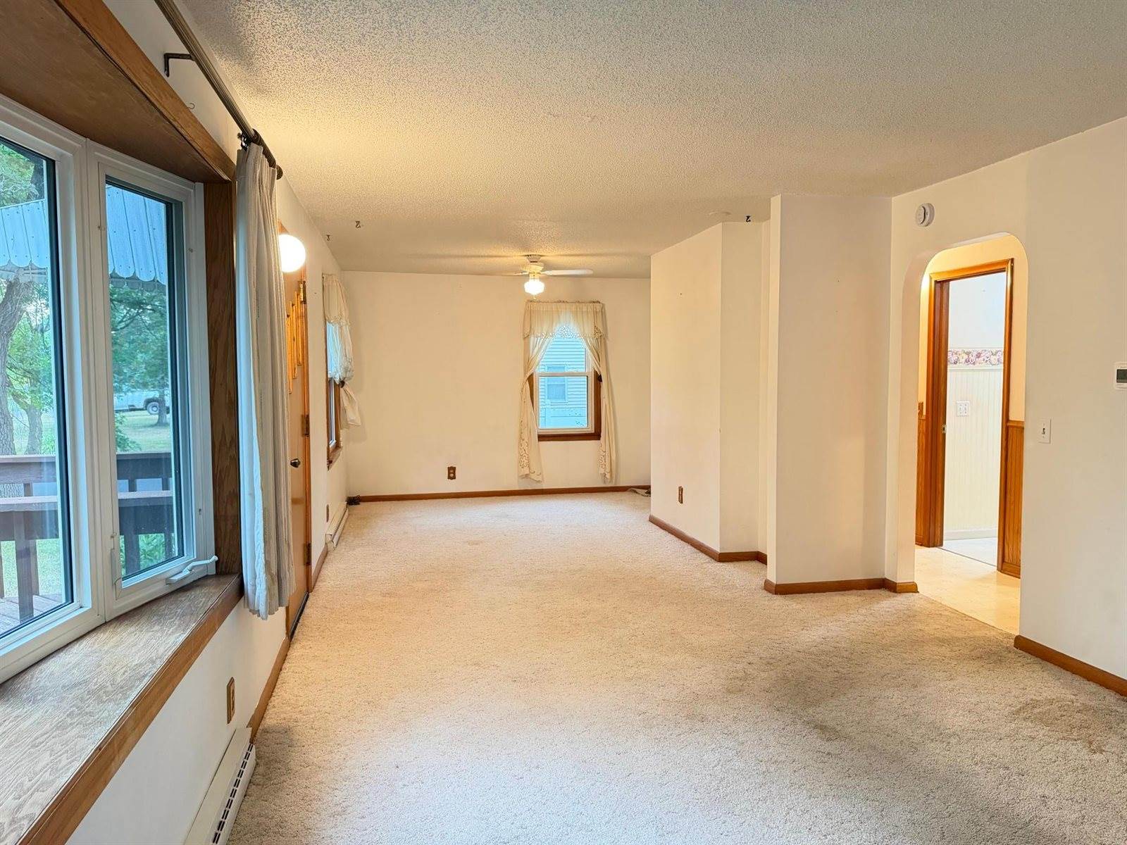 4618 South Arrowhead Lane, Moose Lake, MN 55767