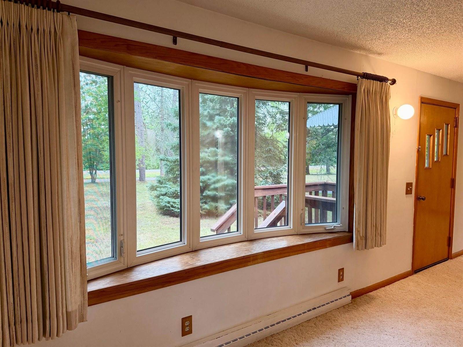 4618 South Arrowhead Lane, Moose Lake, MN 55767
