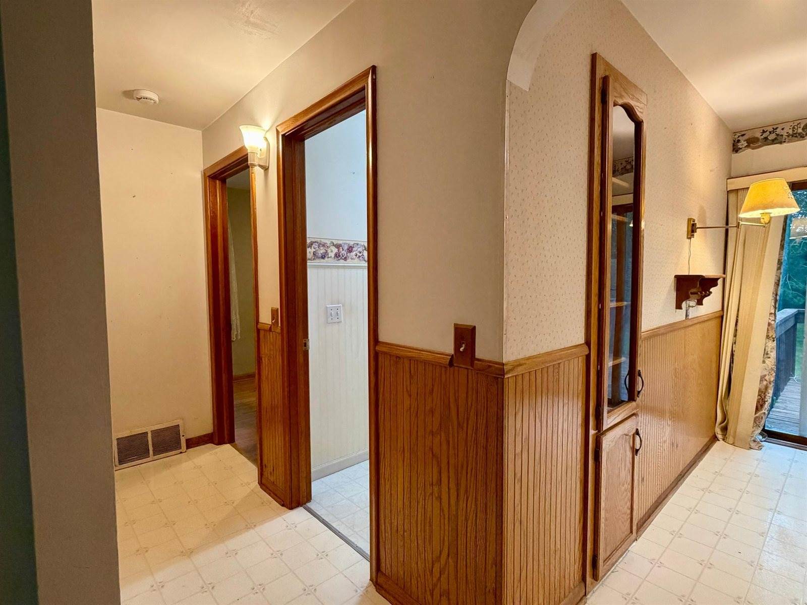 4618 South Arrowhead Lane, Moose Lake, MN 55767