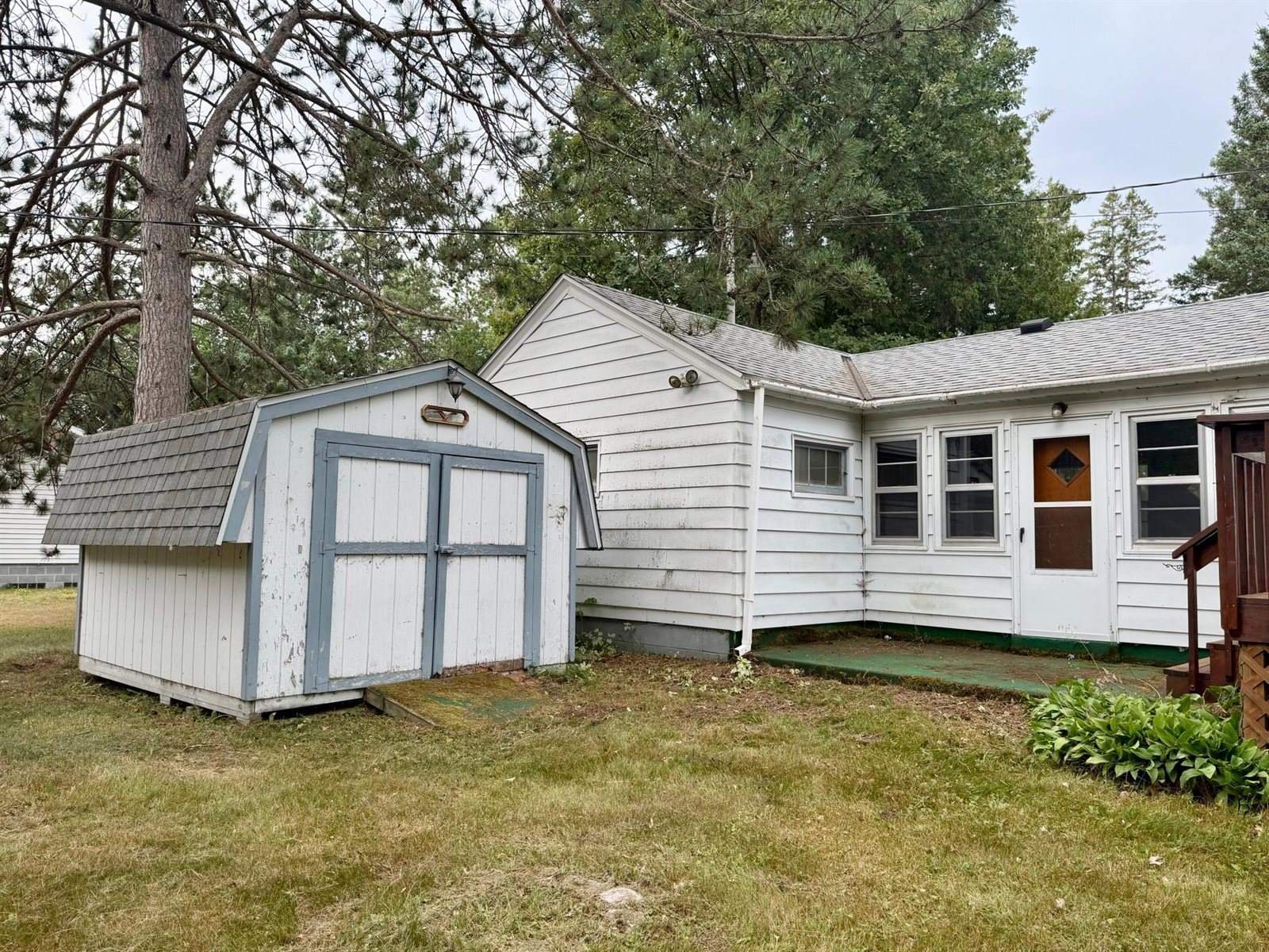 4618 South Arrowhead Lane, Moose Lake, MN 55767
