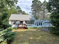 4618 South Arrowhead Lane, Moose Lake, MN 55767