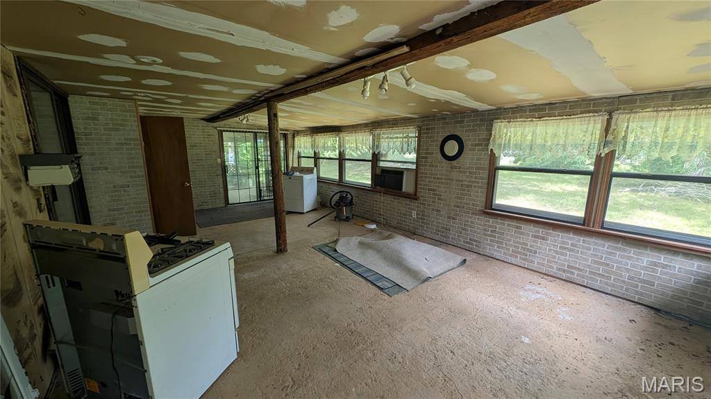 12352 West Highway 32, Salem, MO 65560