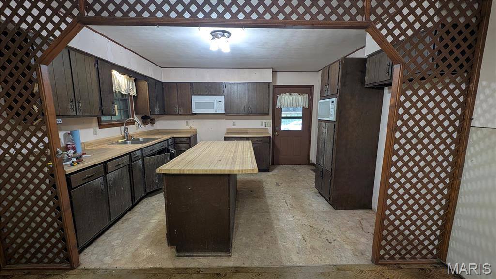 12352 West Highway 32, Salem, MO 65560