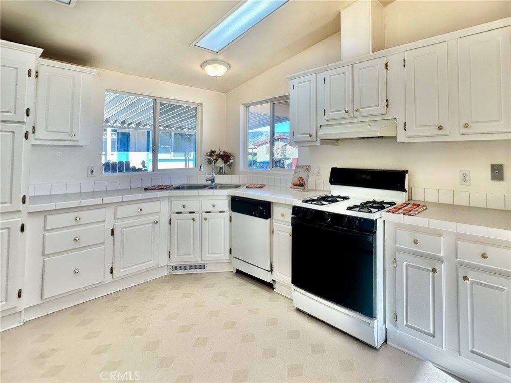 5830 Robin Hill, Lakeport, CA 95453