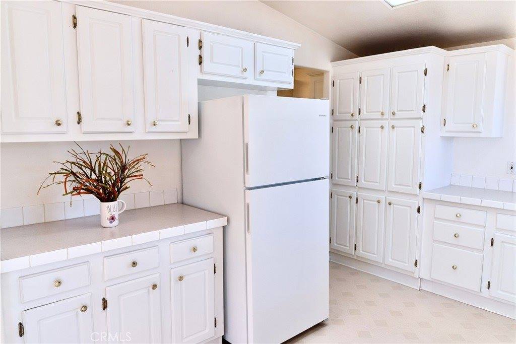 5830 Robin Hill, Lakeport, CA 95453
