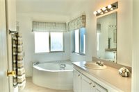 5830 Robin Hill, Lakeport, CA 95453