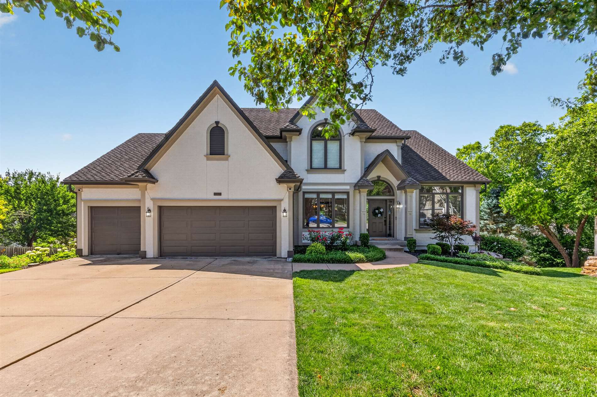 14605 W. 49th Terrace, Shawnee, KS 66216