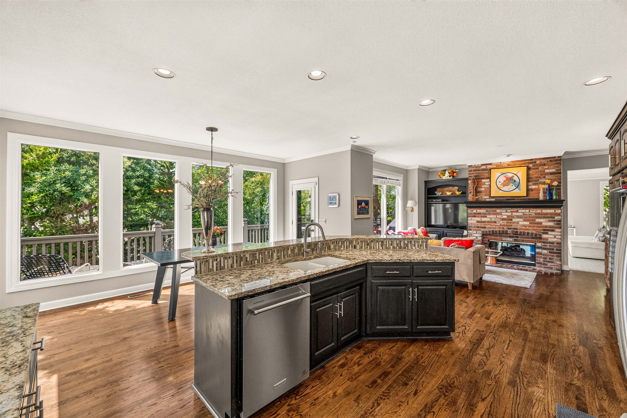 14605 W. 49th Terrace, Shawnee, KS 66216