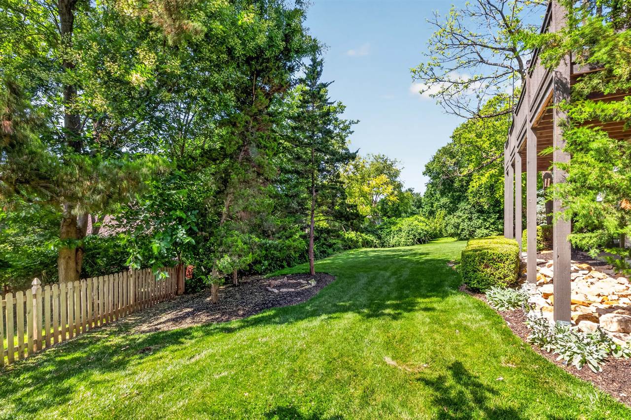 14605 W. 49th Terrace, Shawnee, KS 66216
