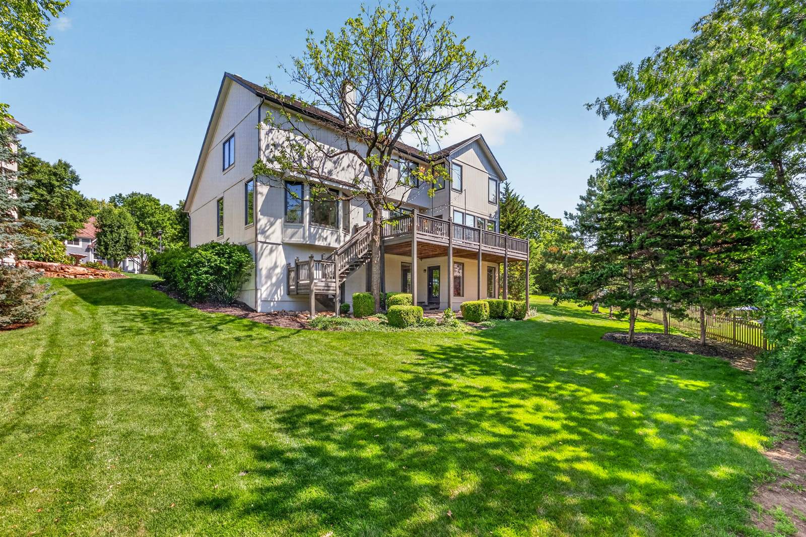 14605 W. 49th Terrace, Shawnee, KS 66216