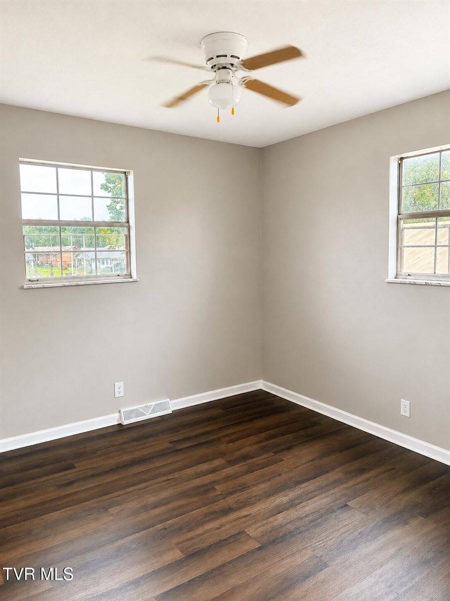 109 Hagood Drive, Rogersville, TN 37857