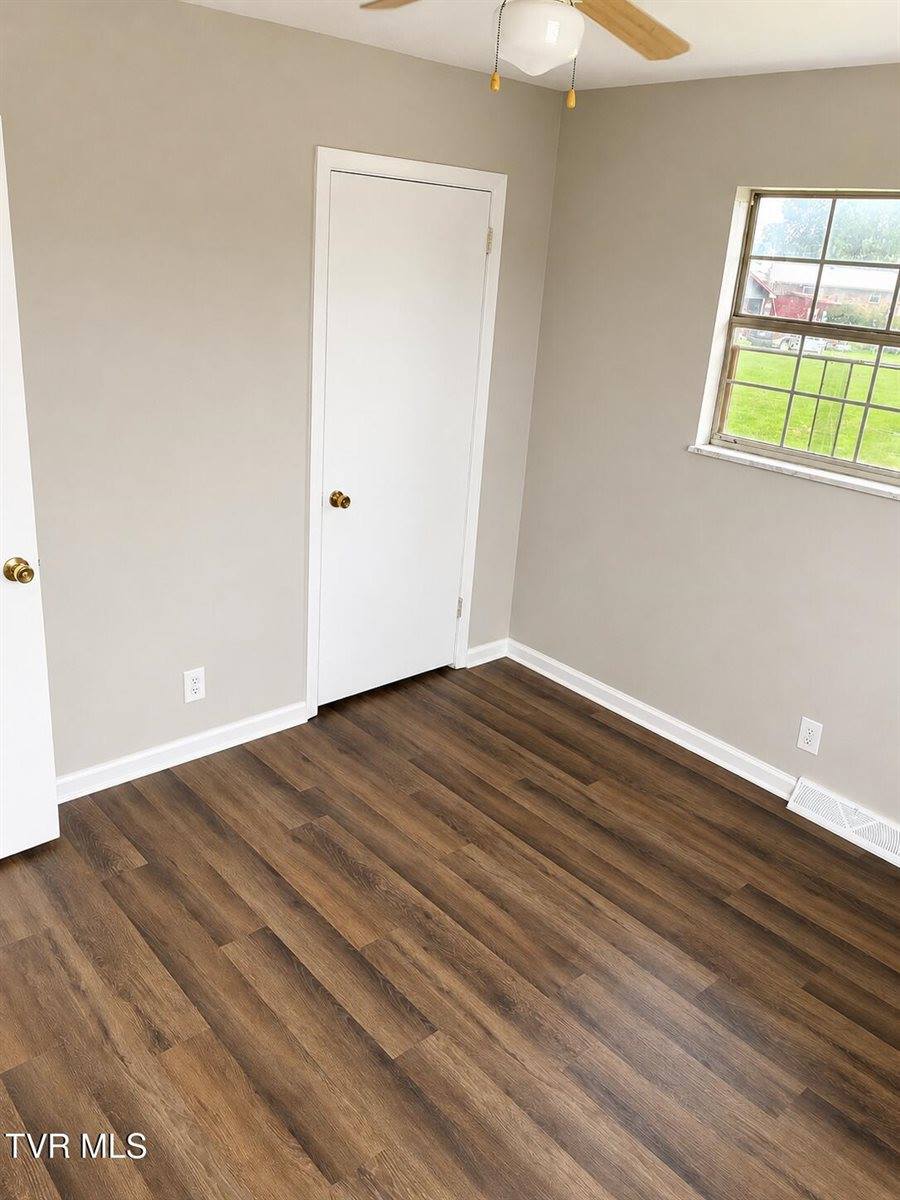 109 Hagood Drive, Rogersville, TN 37857