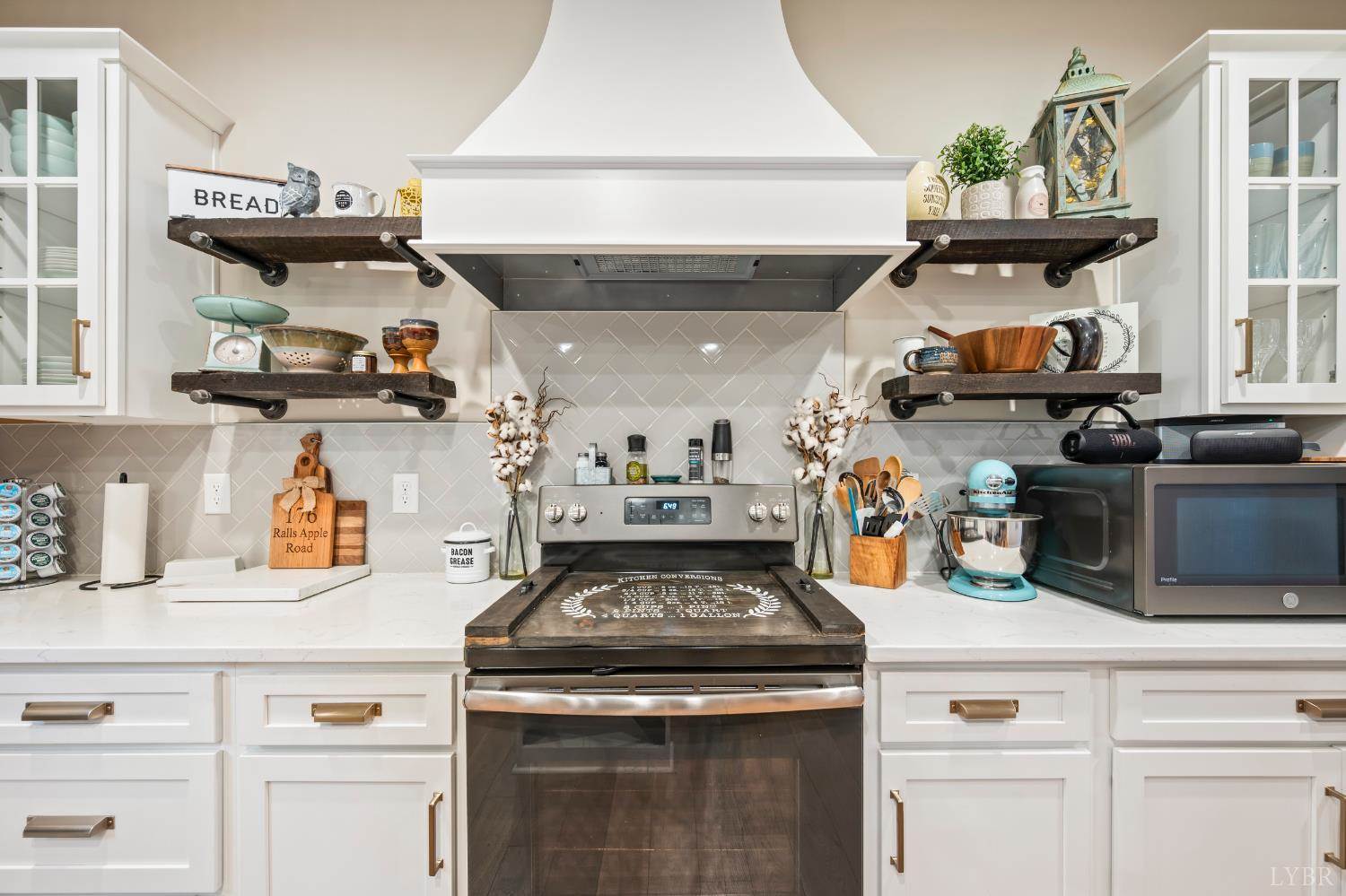176 Ralls Apple Road, Madison Heights, VA 24572