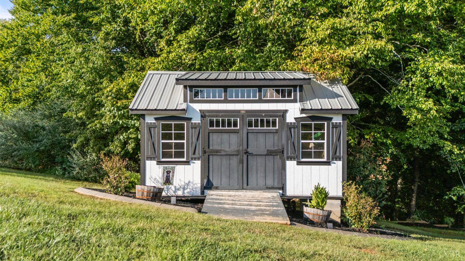 176 Ralls Apple Road, Madison Heights, VA 24572
