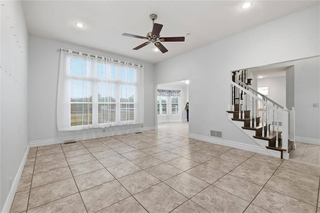 523 Ernest Drive, Clinton, MO 64735
