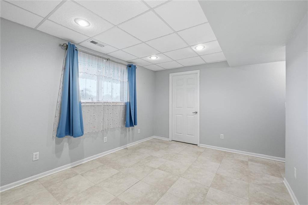 523 Ernest Drive, Clinton, MO 64735