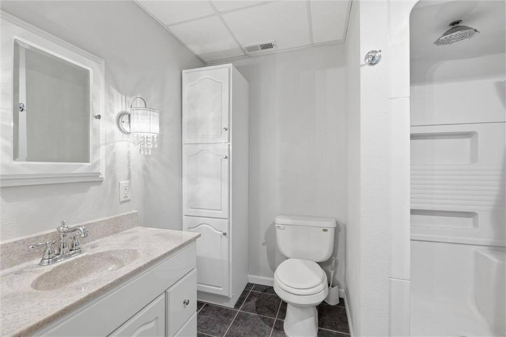 523 Ernest Drive, Clinton, MO 64735