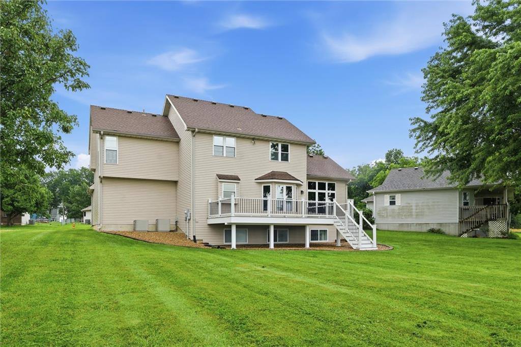 523 Ernest Drive, Clinton, MO 64735