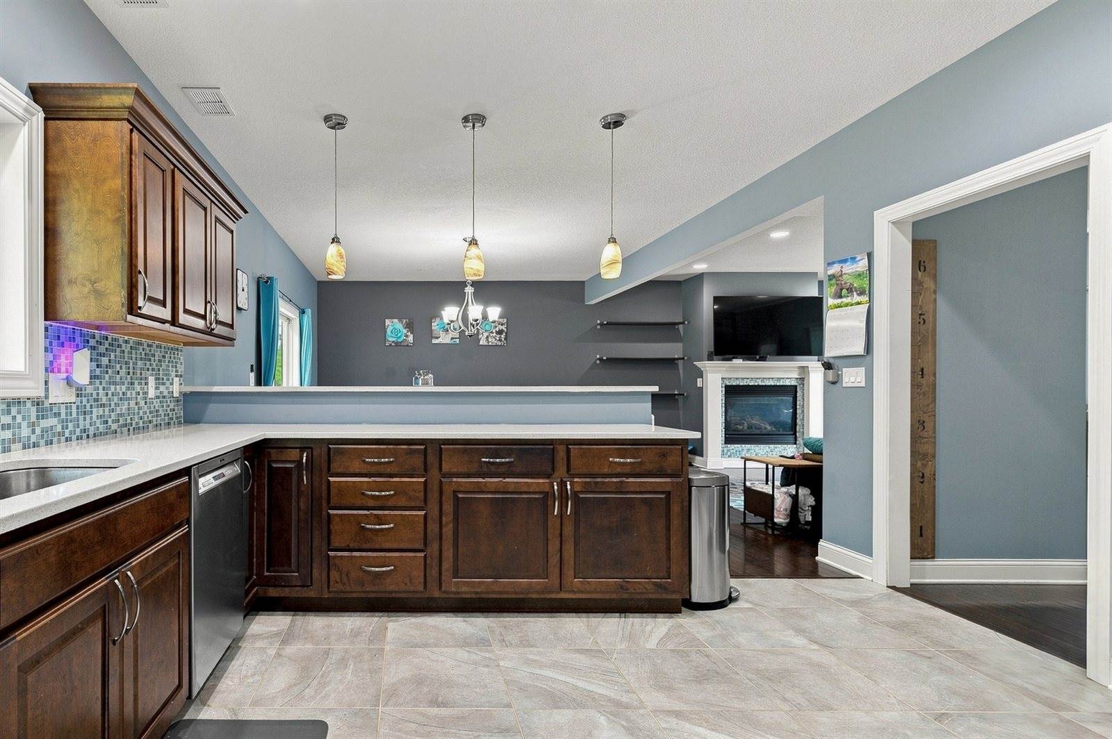 2986 16th Street Court, East Moline, IL 61244