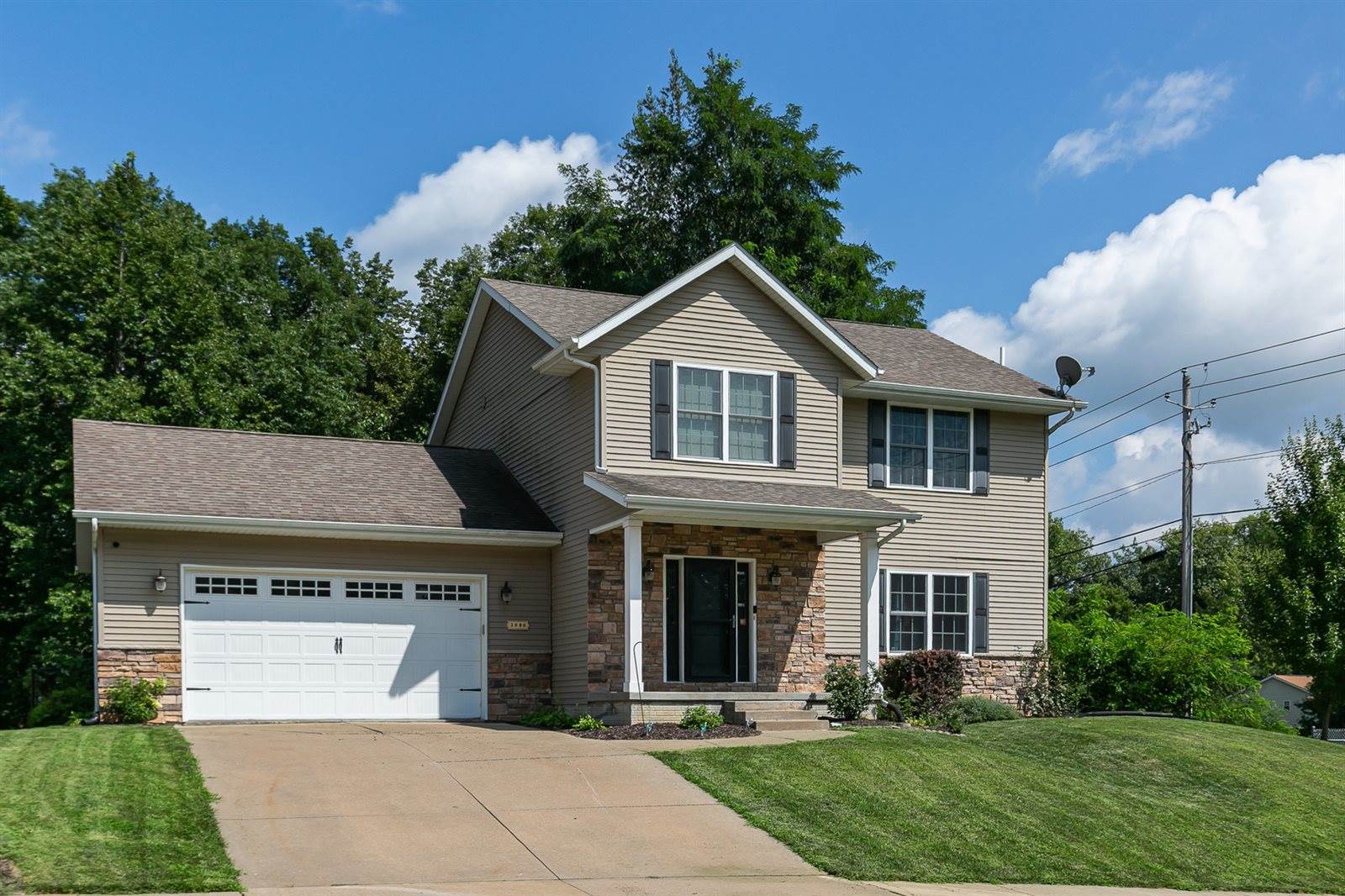 2986 16th Street Court, East Moline, IL 61244
