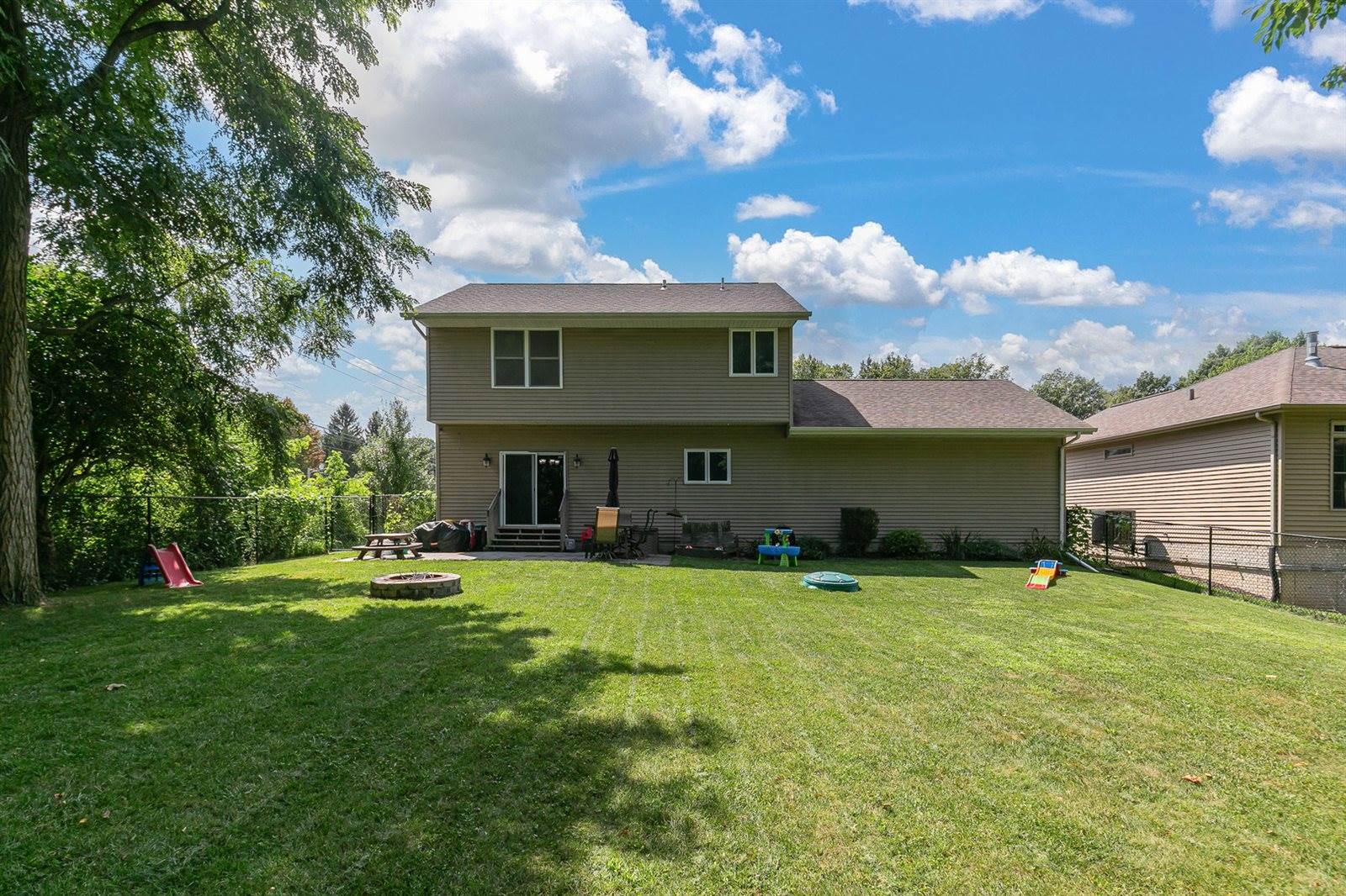2986 16th Street Court, East Moline, IL 61244
