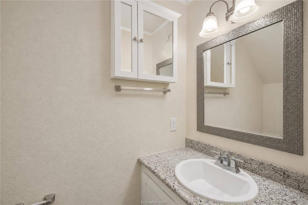 1902 Dartmouth Street, College Station, TX 77840