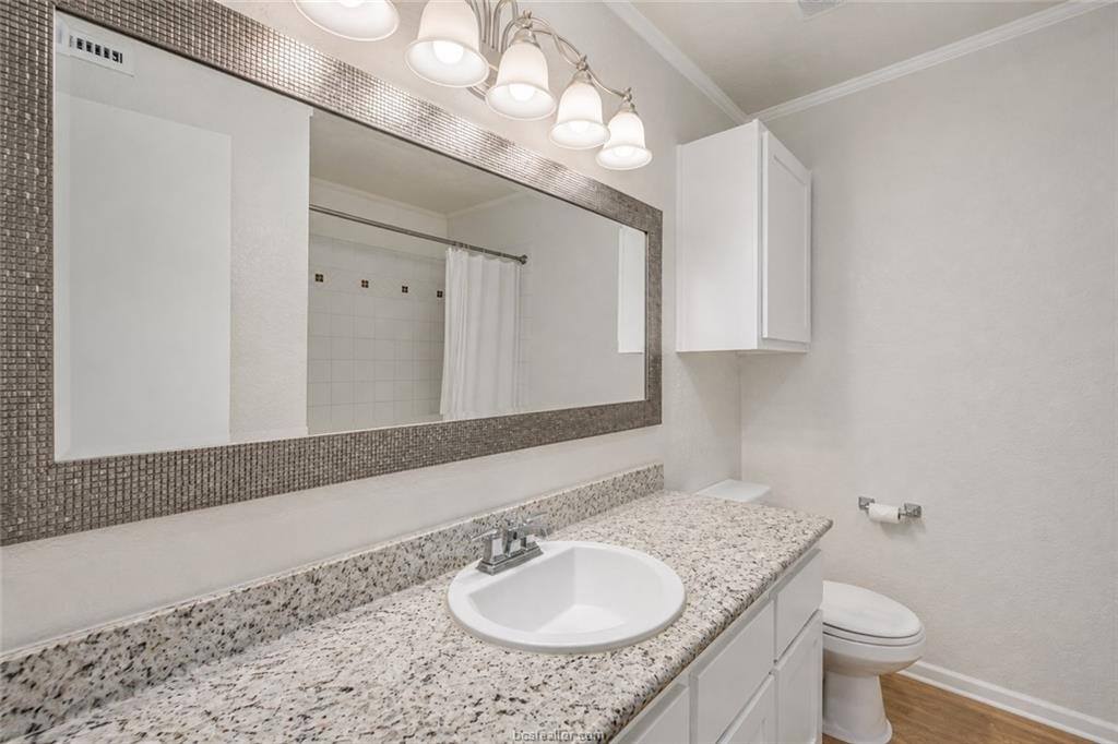 1902 Dartmouth Street, College Station, TX 77840