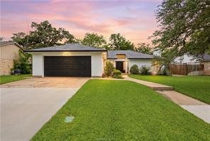 3710 Valley Oaks, Bryan, TX 77802