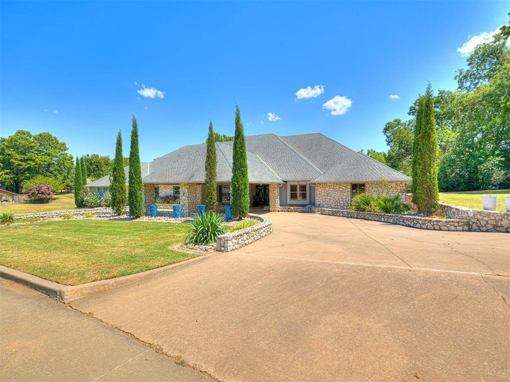 15 Northridge Road, Shawnee, OK 74804
