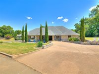 15 Northridge Road, Shawnee, OK 74804
