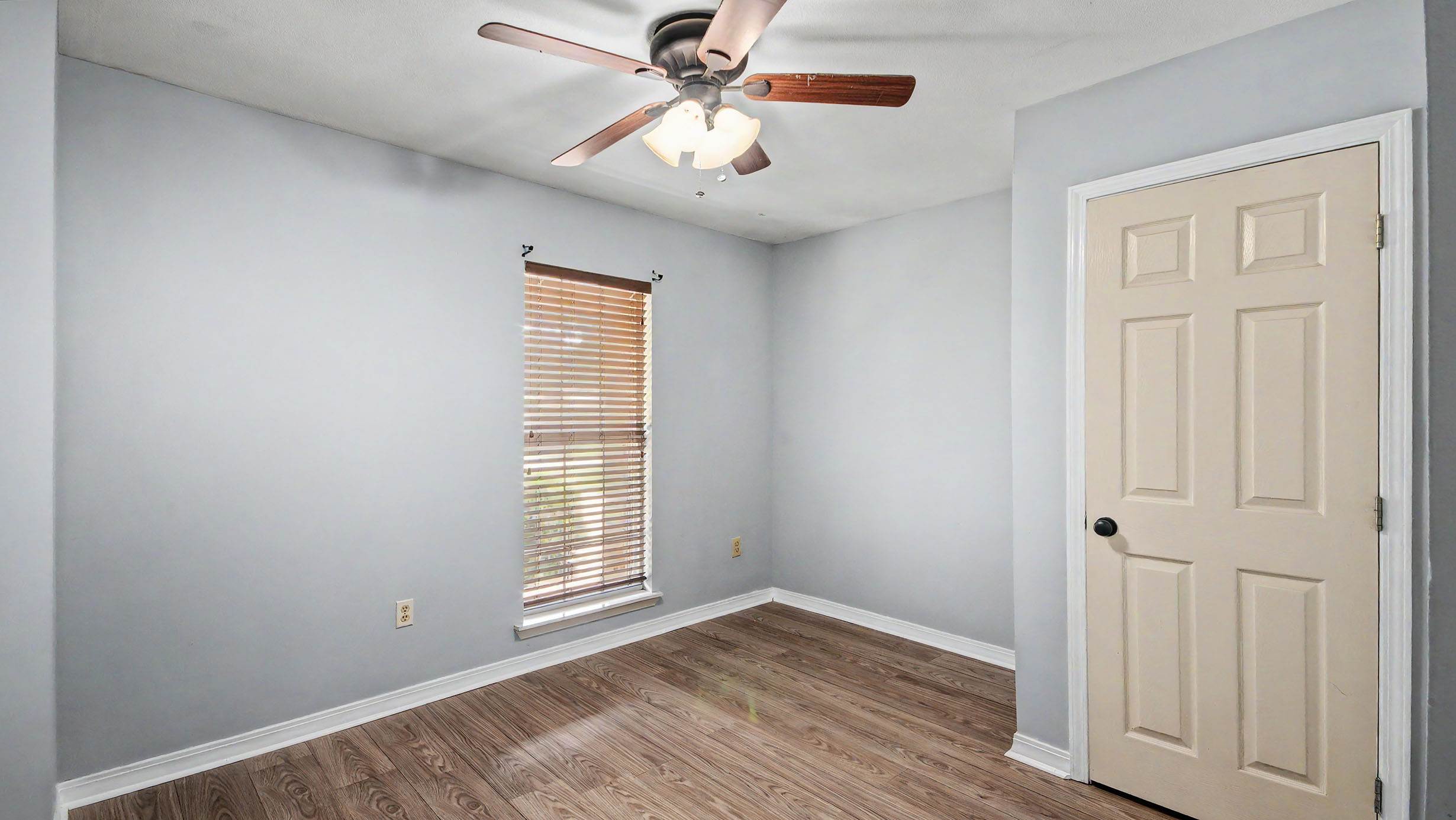 411 S Church St, Florence, MS 39073