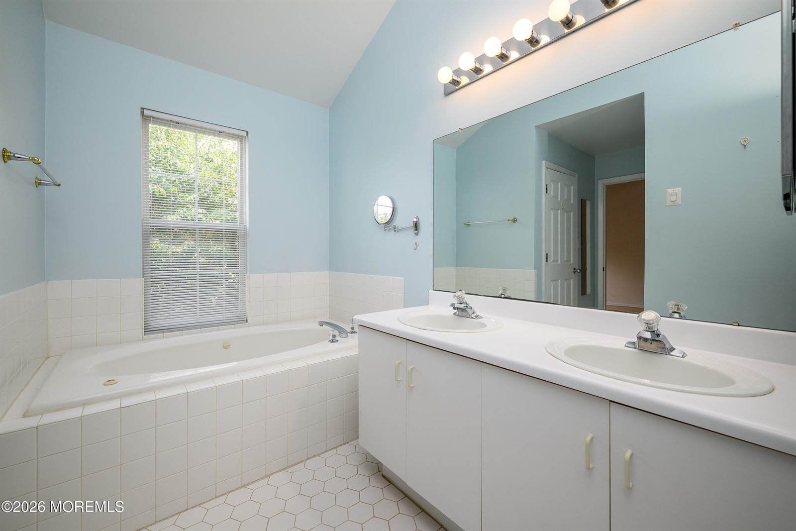5 Charles Court, Ocean Township, NJ 07712