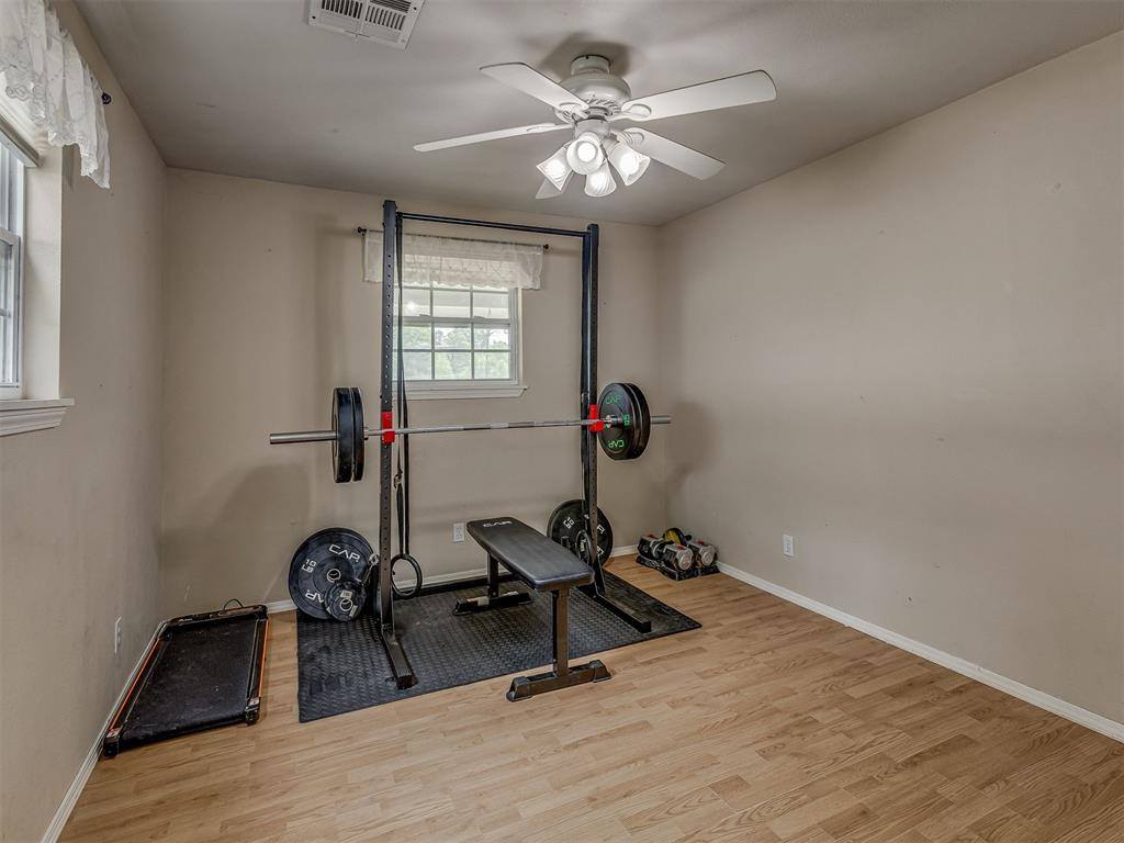 2 Clearpond Lane, Shawnee, OK 74801