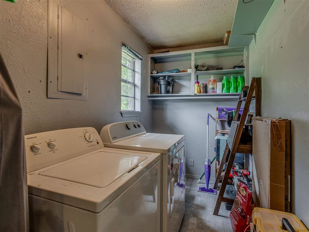 2 Clearpond Lane, Shawnee, OK 74801