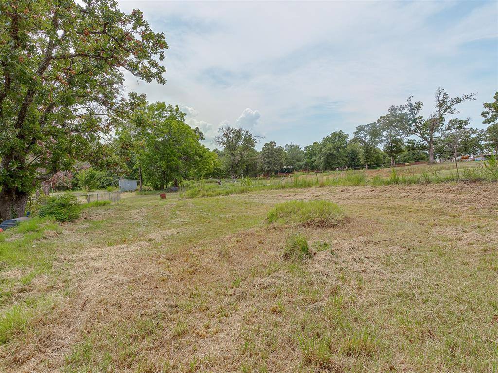 2 Clearpond Lane, Shawnee, OK 74801